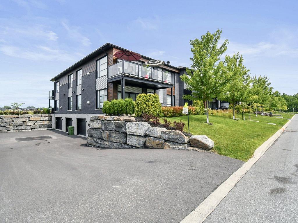 









319


Rue de l'Aigle

, 5,
Carignan,




QC
J3L7J3

