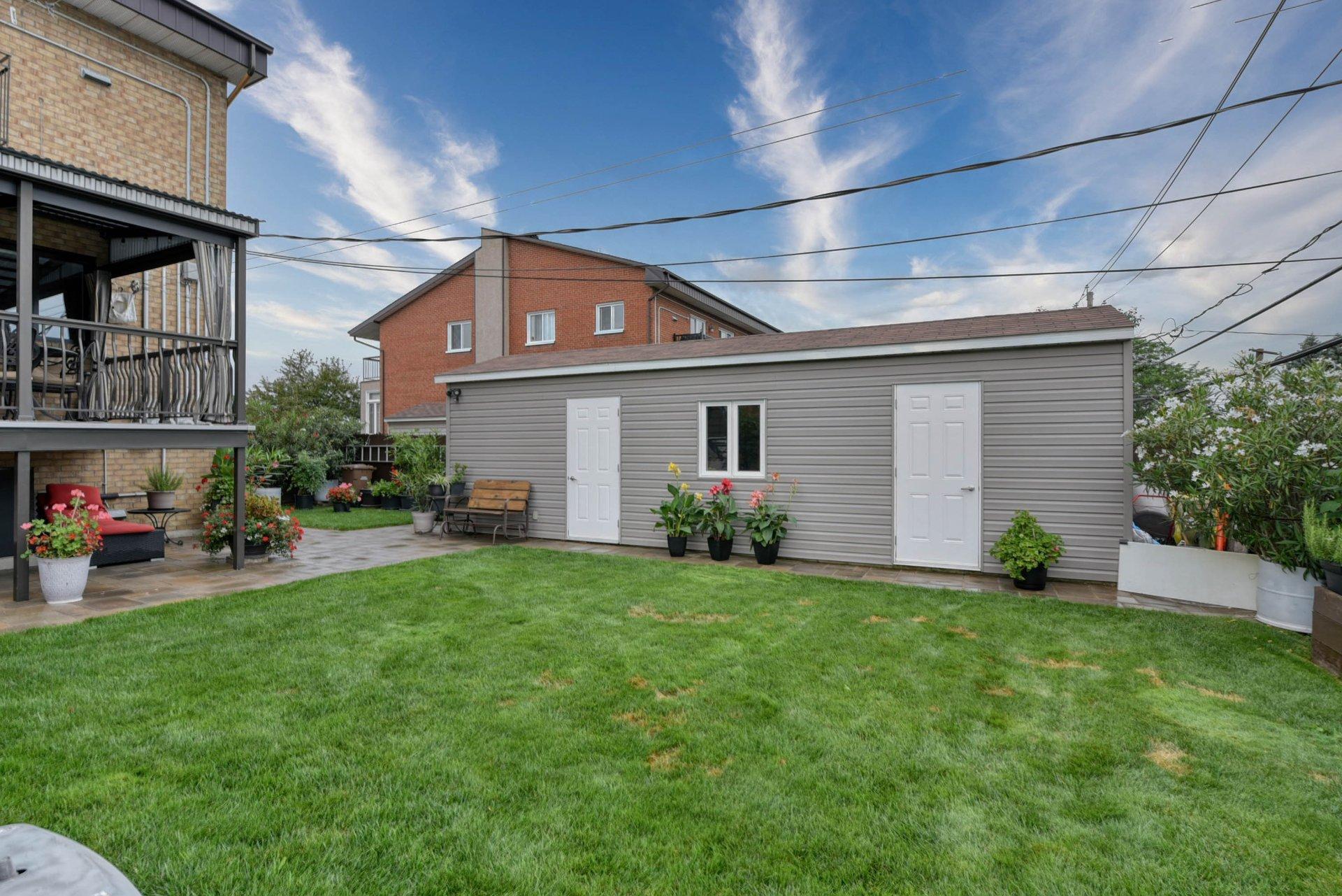 









175

 - 181


Boul. Dagenais E.

,
Laval (Vimont),




QC
H7M5V8

