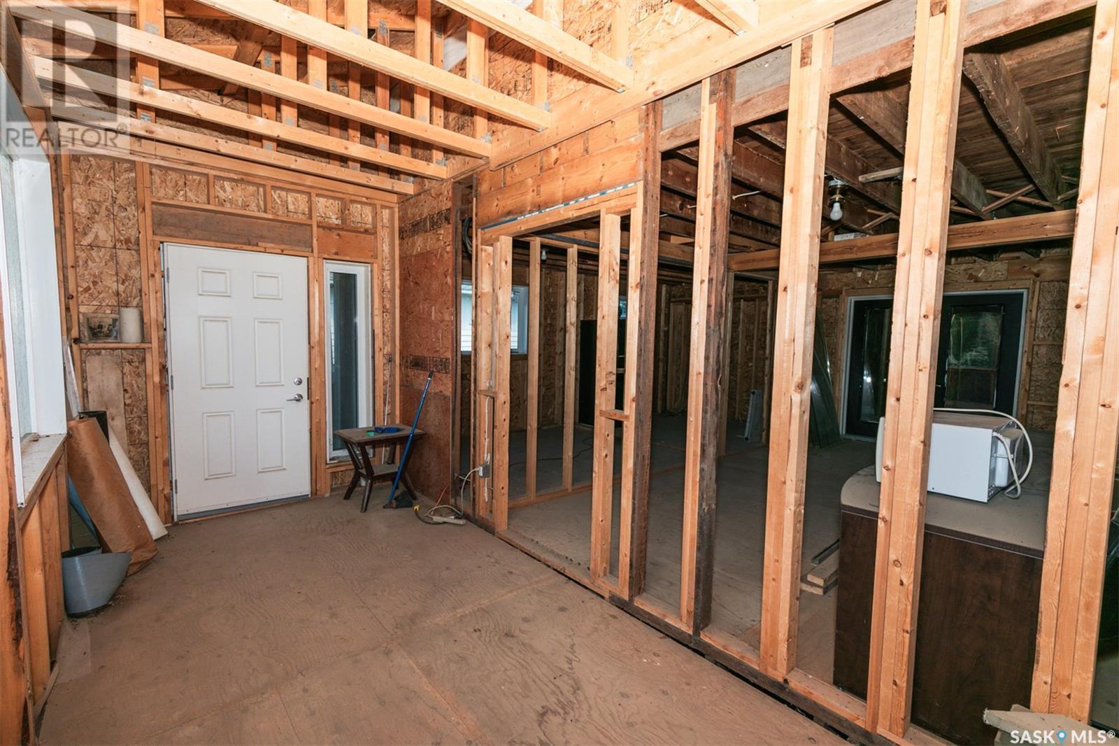 












631 Saskatchewan AVENUE

,
Kerrobert,




Saskatchewan
S0L1R0

