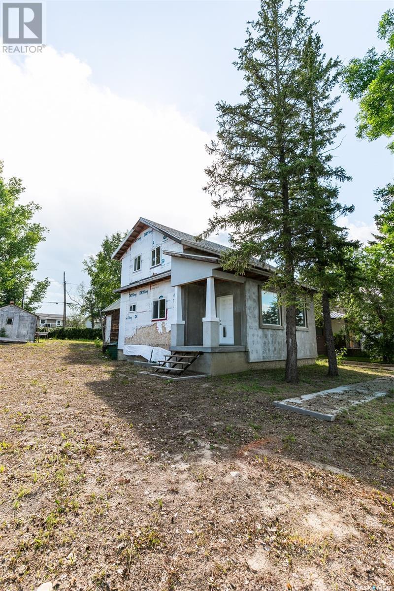 












631 Saskatchewan AVENUE

,
Kerrobert,




Saskatchewan
S0L1R0

