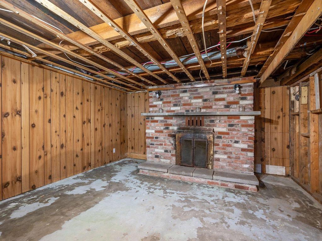 









2257


Ch. du Tour-du-Lac

,
Nominingue,




QC
J0W1R0

