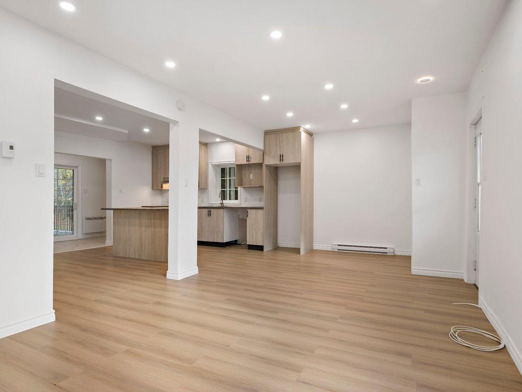









2257


Ch. du Tour-du-Lac

,
Nominingue,




QC
J0W1R0

