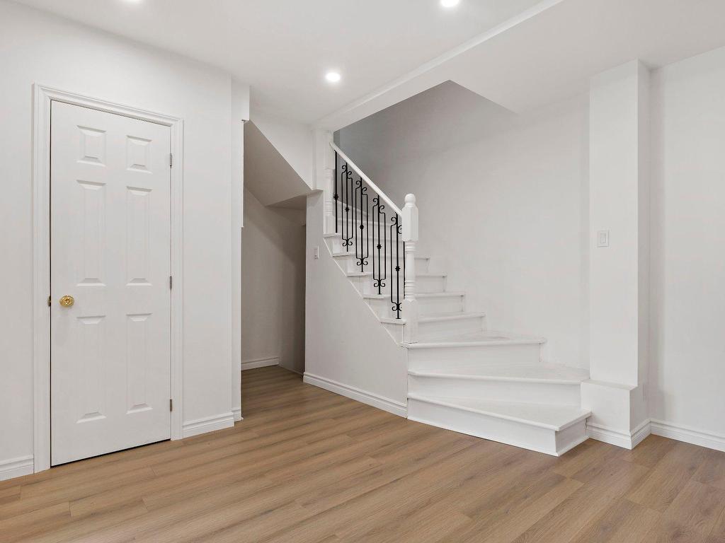 









2257


Ch. du Tour-du-Lac

,
Nominingue,




QC
J0W1R0

