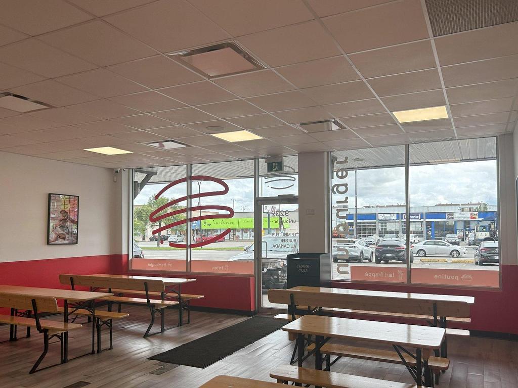 









9232


Boul. Lacordaire

,
Montréal (Saint-Léonard),




QC
H1R2B7

