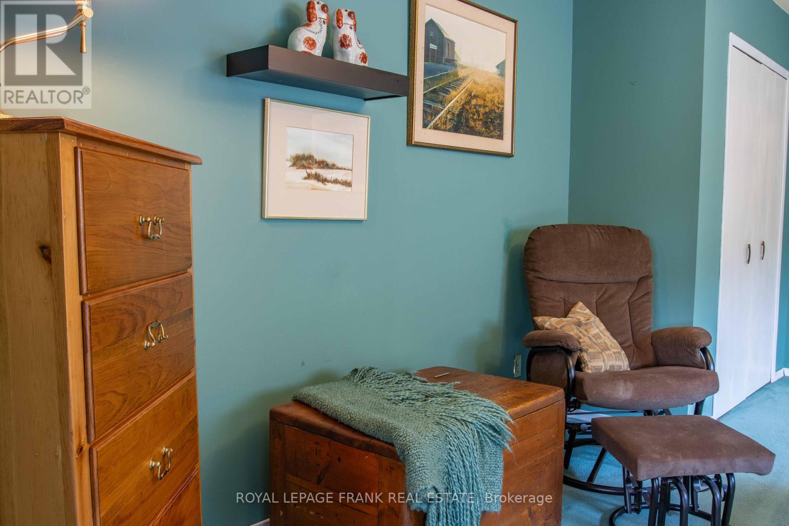 












46 SOUTH BAPTISTE LAKE ROAD

,
Hastings Highlands (Herschel Ward),




Ontario
K0L1C0

