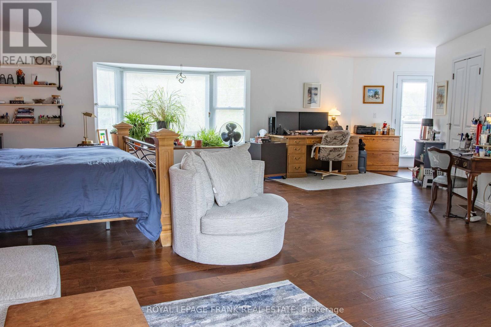












46 SOUTH BAPTISTE LAKE ROAD

,
Hastings Highlands (Herschel Ward),




Ontario
K0L1C0

