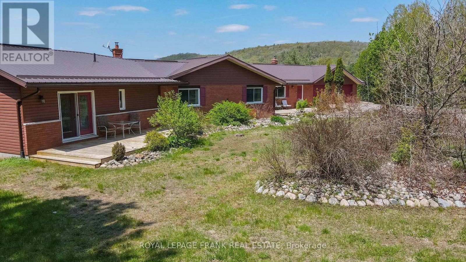 












46 SOUTH BAPTISTE LAKE ROAD

,
Hastings Highlands (Herschel Ward),




Ontario
K0L1C0

