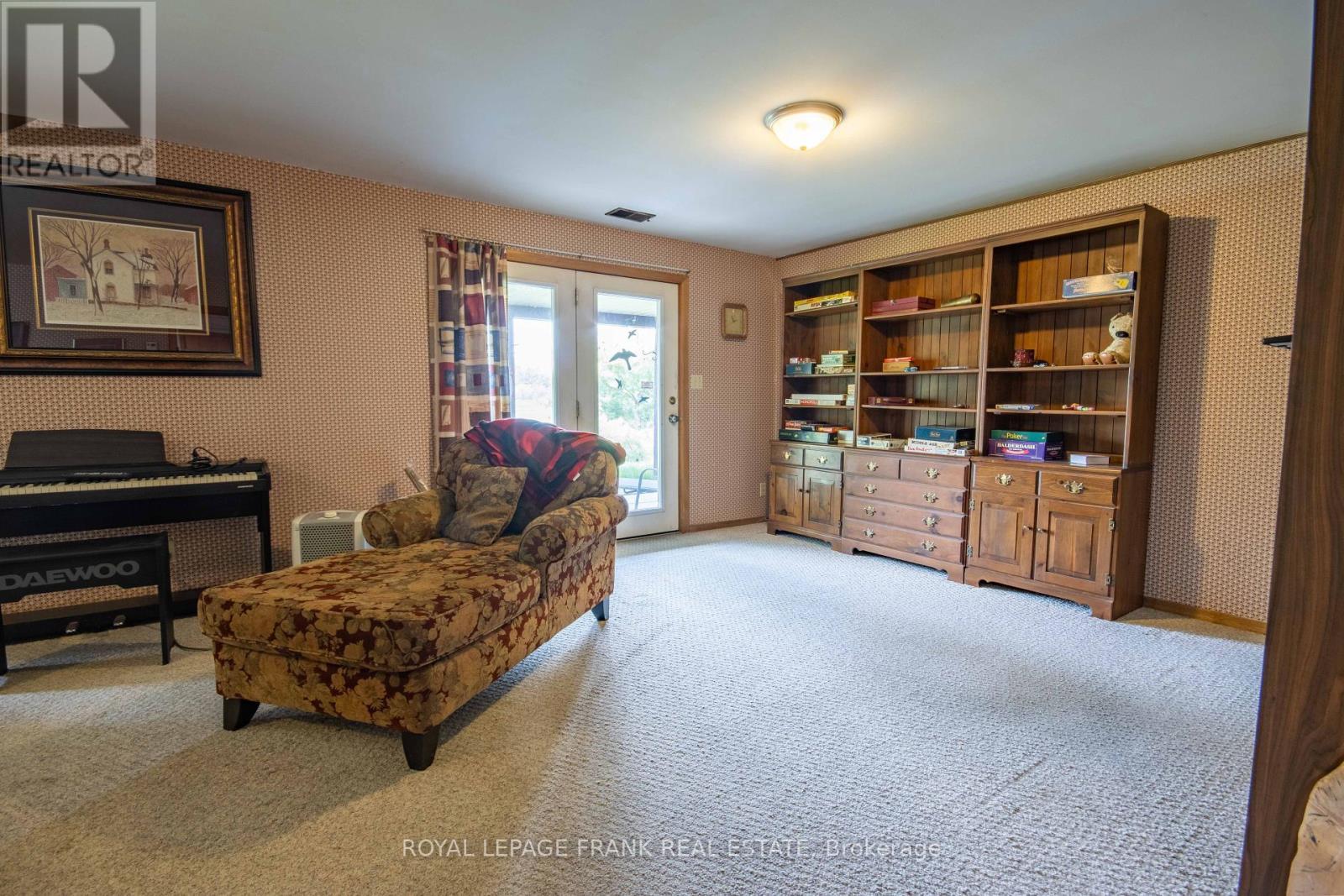












46 SOUTH BAPTISTE LAKE ROAD

,
Hastings Highlands (Herschel Ward),




Ontario
K0L1C0

