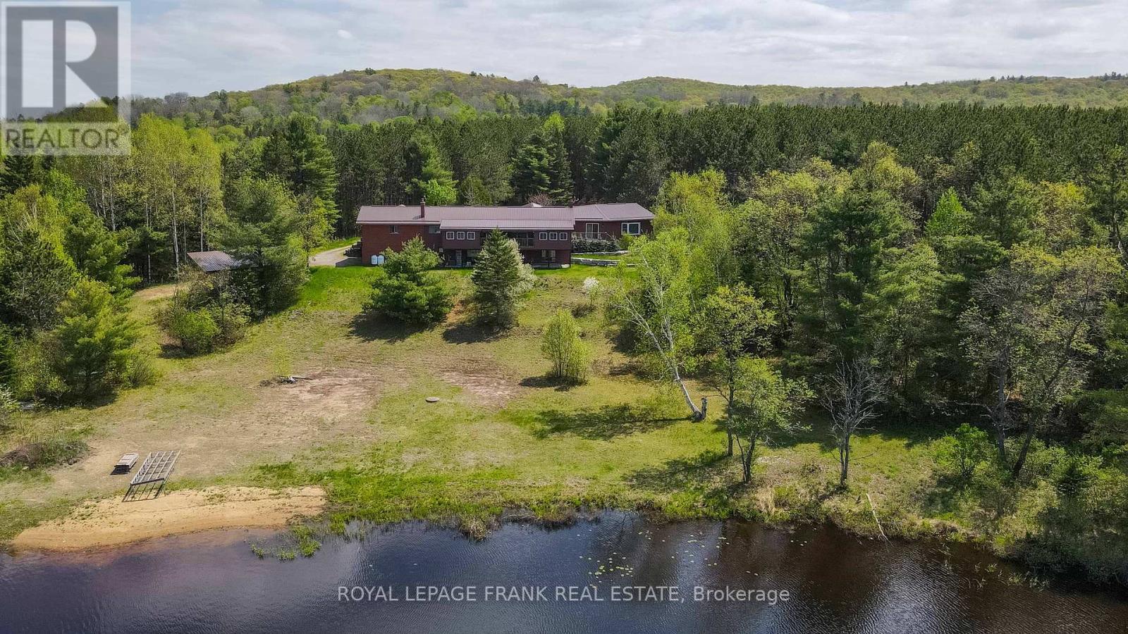 












46 SOUTH BAPTISTE LAKE ROAD

,
Hastings Highlands (Herschel Ward),




Ontario
K0L1C0

