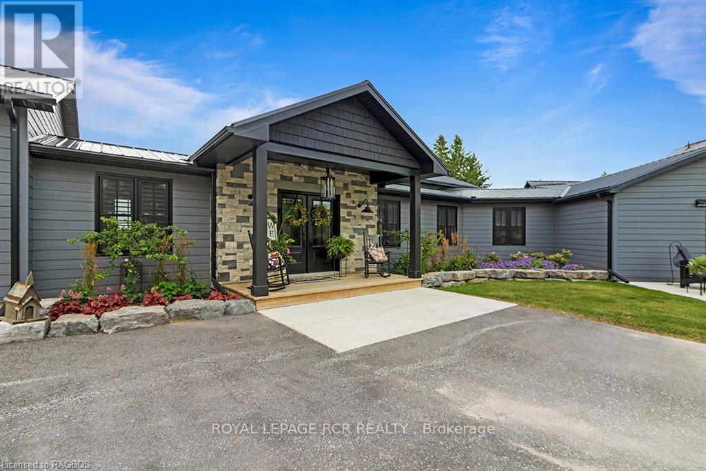 












408082 GREY 4 ROAD

,
Grey Highlands,




Ontario
N0C1J0

