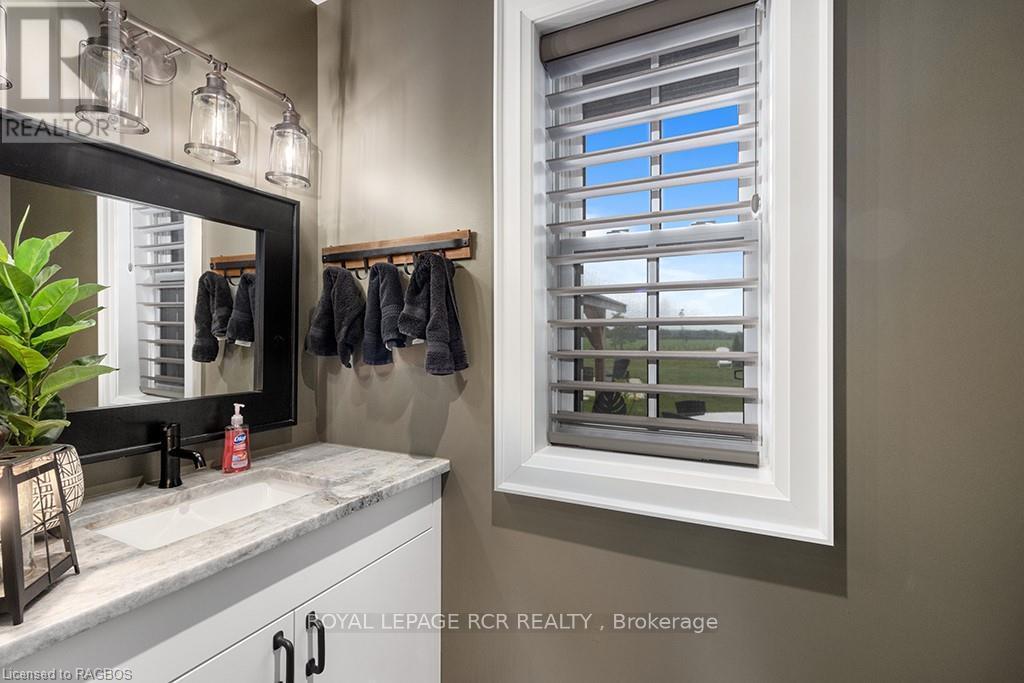 












408082 GREY 4 ROAD

,
Grey Highlands,




Ontario
N0C1J0


