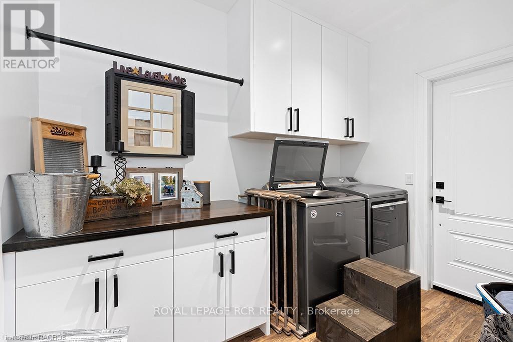 












408082 GREY 4 ROAD

,
Grey Highlands,




Ontario
N0C1J0

