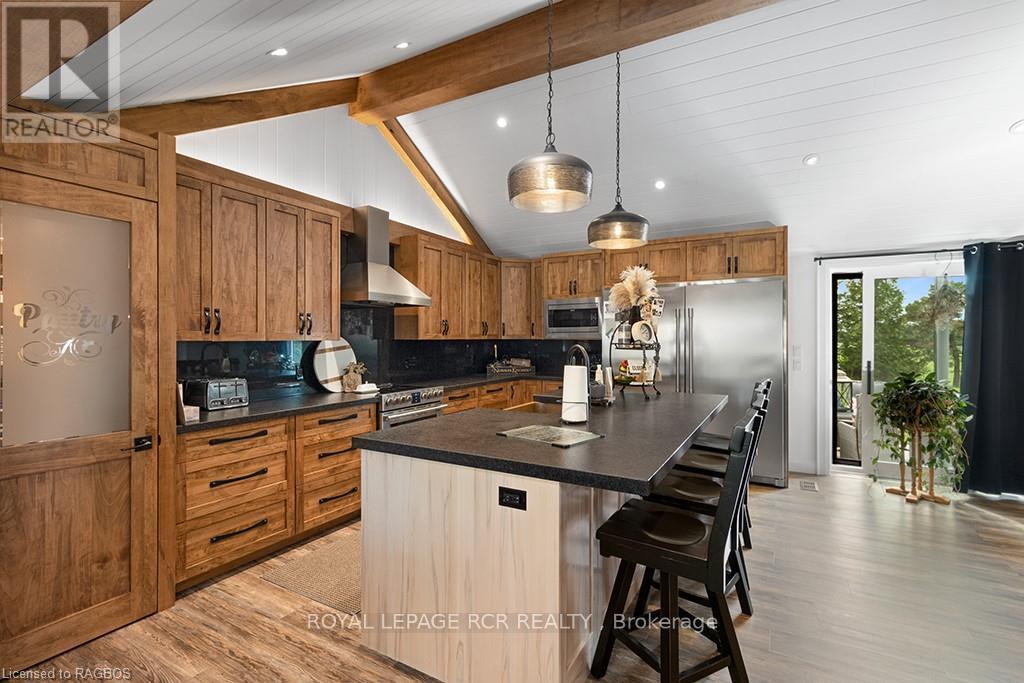 












408082 GREY 4 ROAD

,
Grey Highlands,




Ontario
N0C1J0

