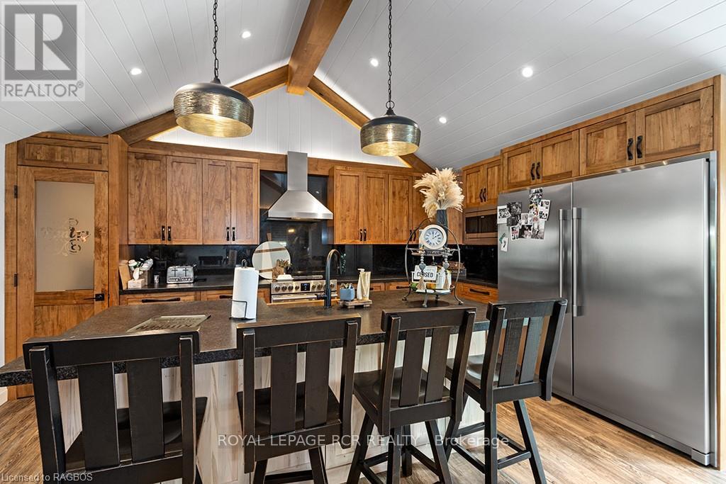 












408082 GREY 4 ROAD

,
Grey Highlands,




Ontario
N0C1J0

