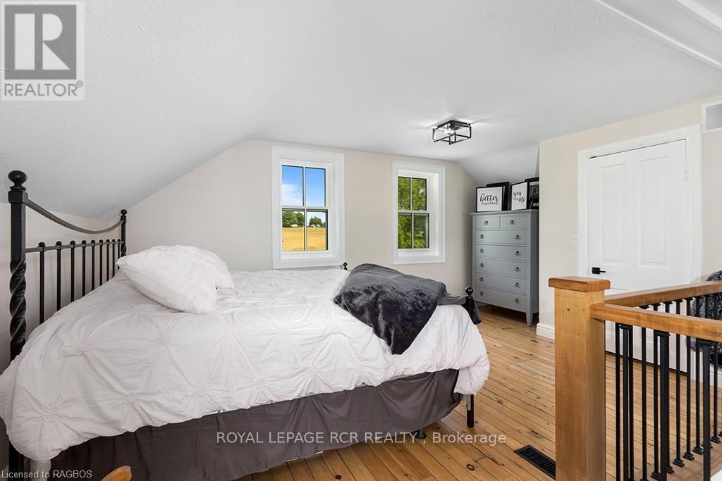 












408082 GREY 4 ROAD

,
Grey Highlands,




Ontario
N0C1J0

