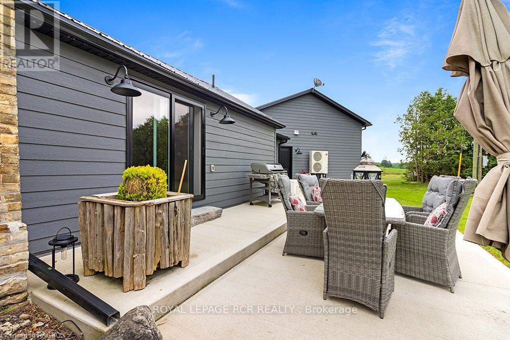 












408082 GREY 4 ROAD

,
Grey Highlands,




Ontario
N0C1J0

