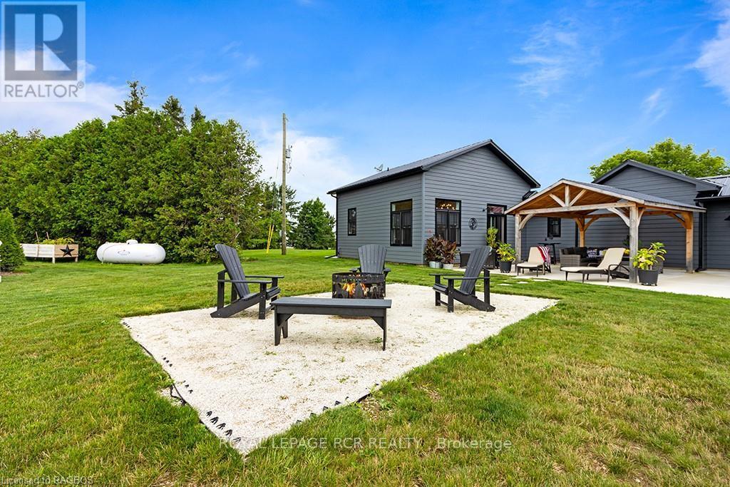 












408082 GREY 4 ROAD

,
Grey Highlands,




Ontario
N0C1J0

