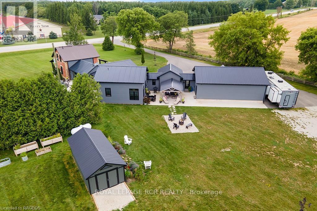 












408082 GREY 4 ROAD

,
Grey Highlands,




Ontario
N0C1J0

