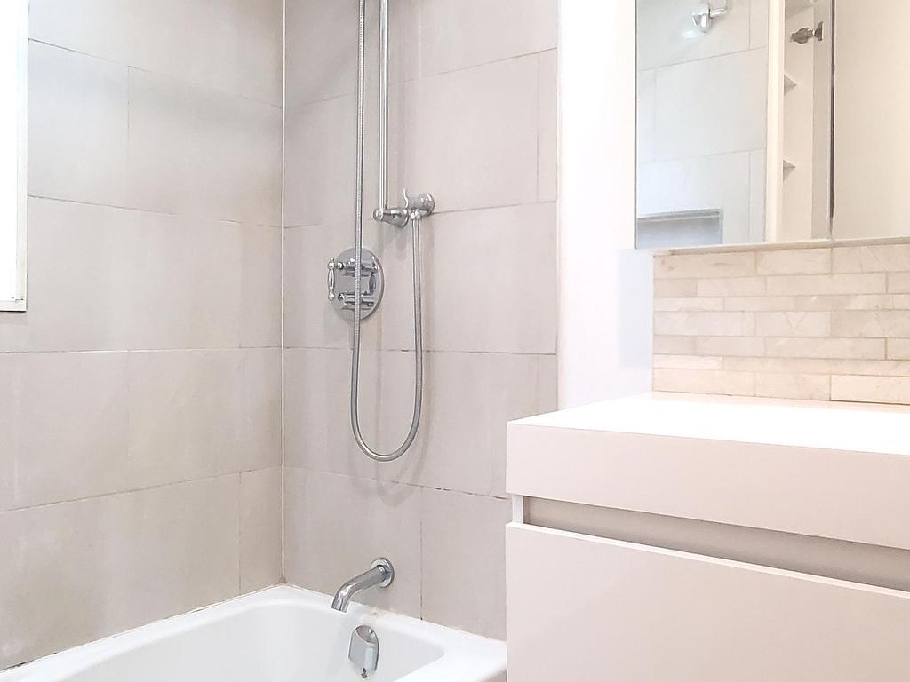 









1


Maynard

Avenue South,
Toronto,




ON
M6K 2Z7

