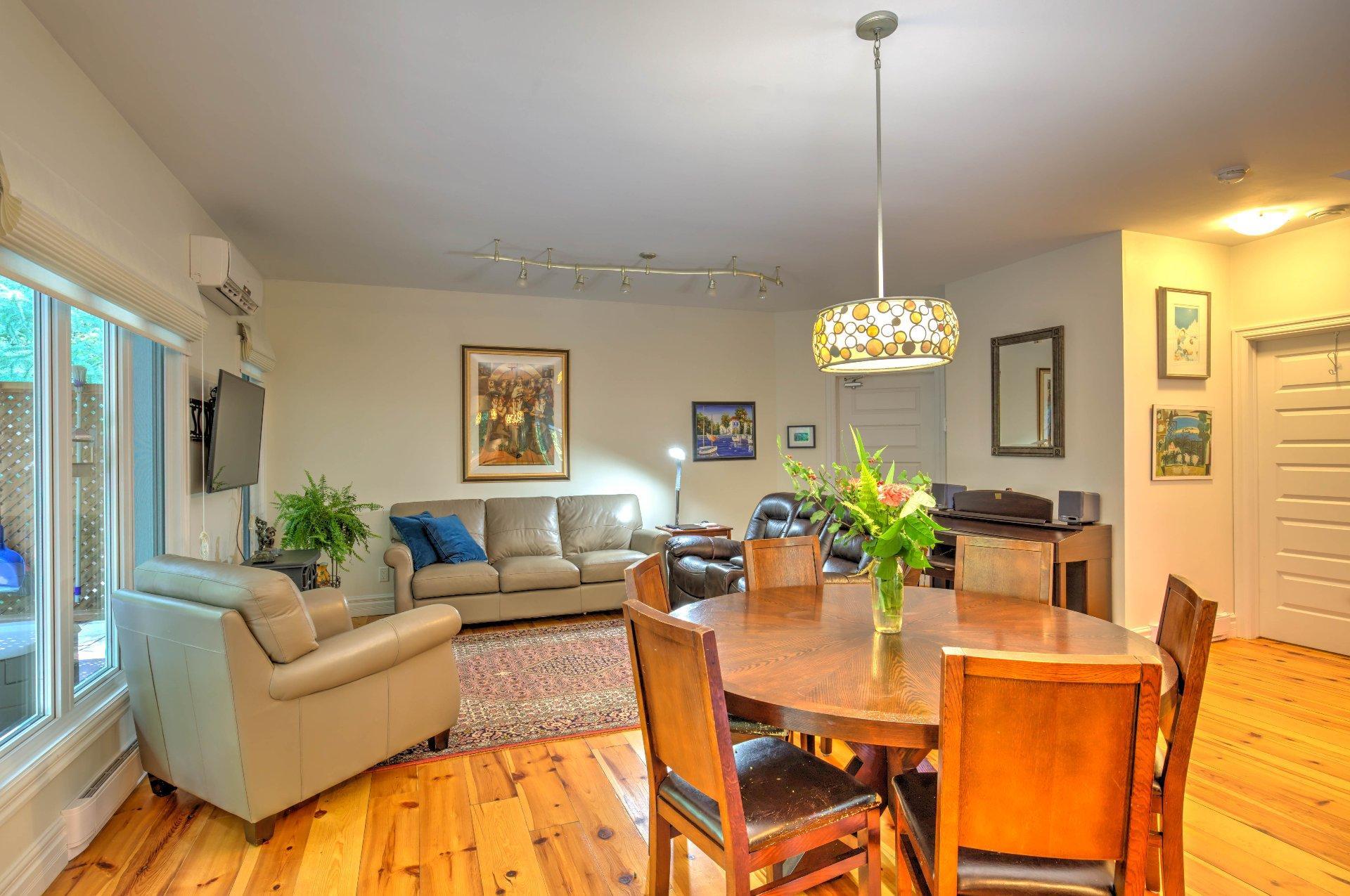 









21


Ch. Burnside

,
La Pêche,




QC
J0X3G0

