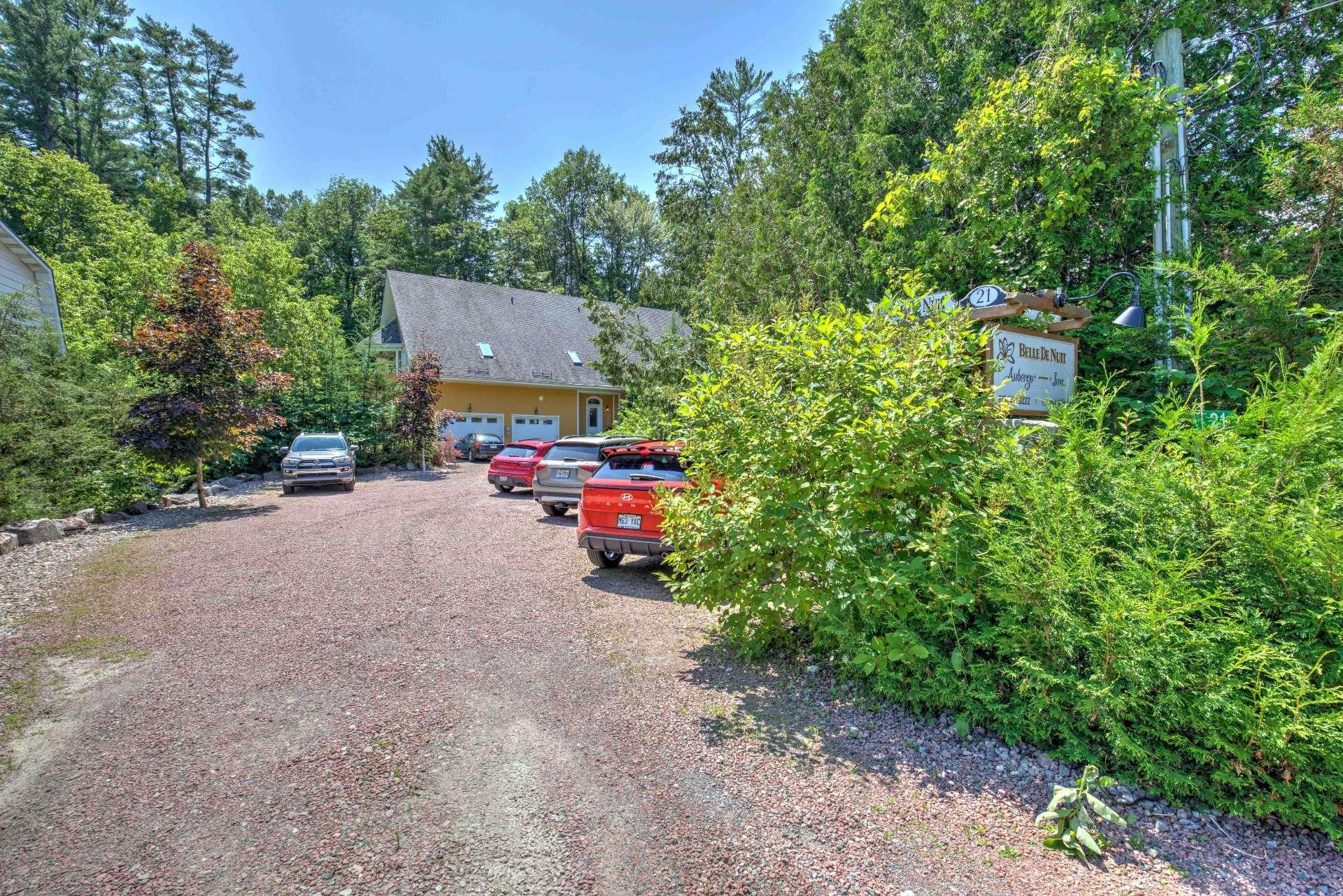 









21


Ch. Burnside

,
La Pêche,




QC
J0X3G0

