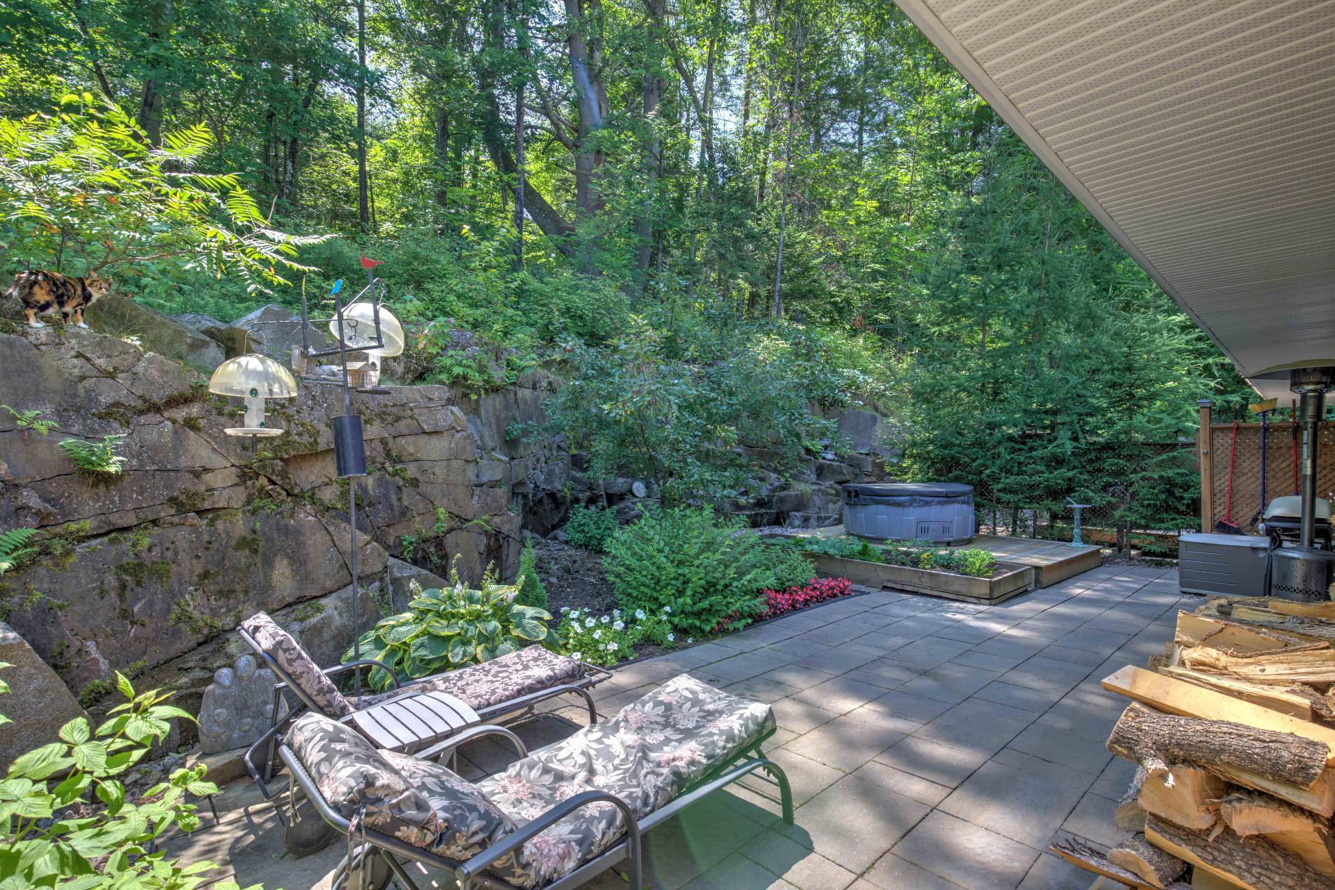 









21


Ch. Burnside

,
La Pêche,




QC
J0X3G0

