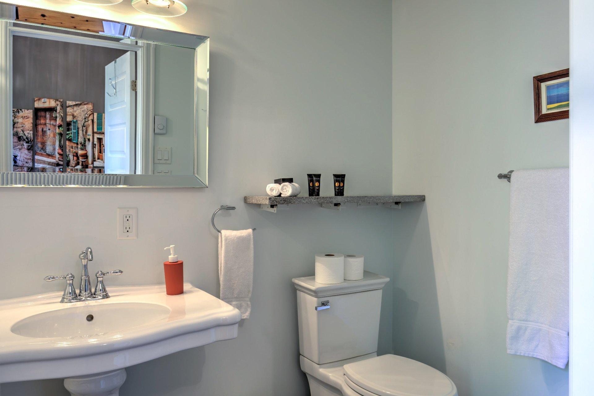 









21


Ch. Burnside

,
La Pêche,




QC
J0X3G0

