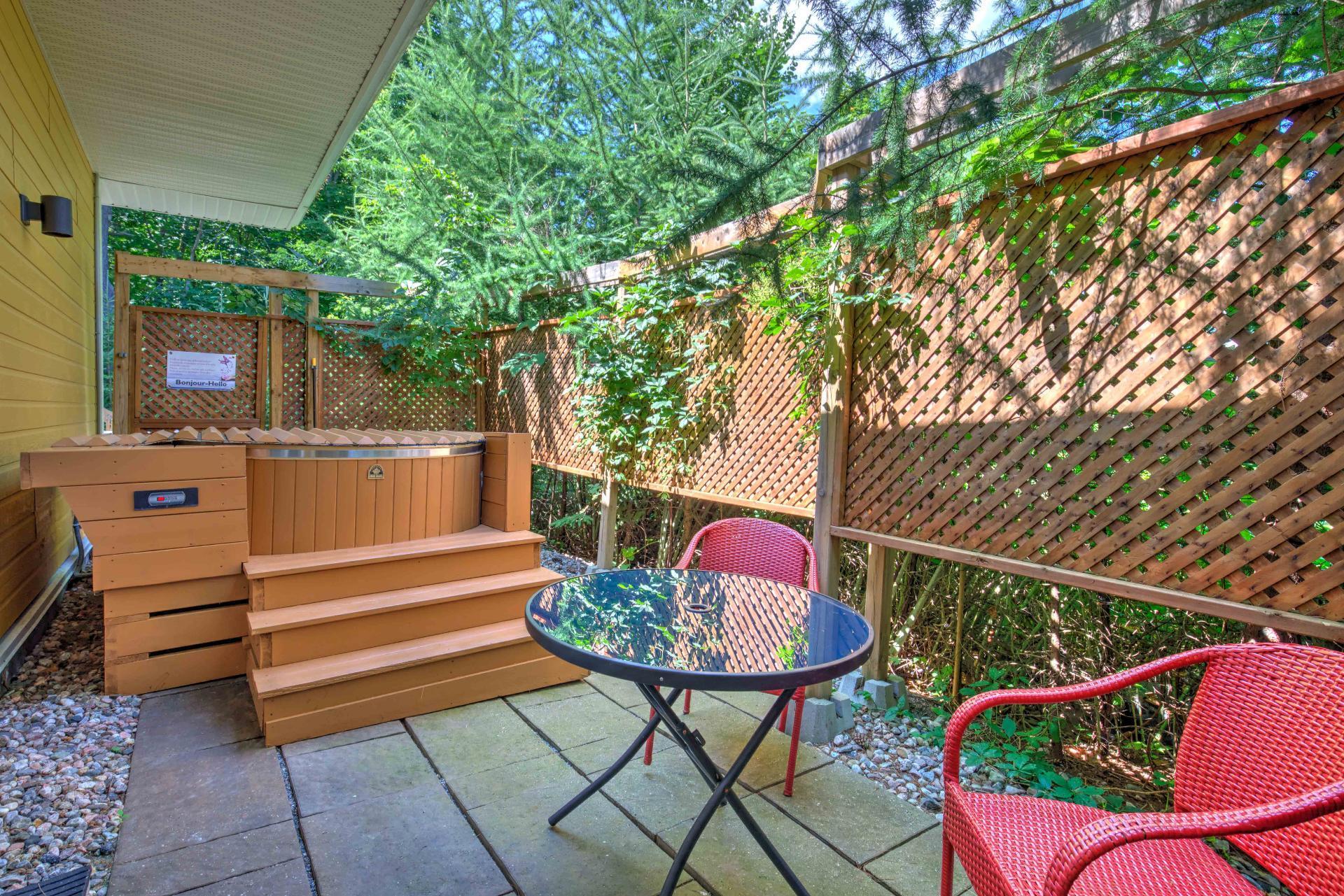 









21


Ch. Burnside

,
La Pêche,




QC
J0X3G0

