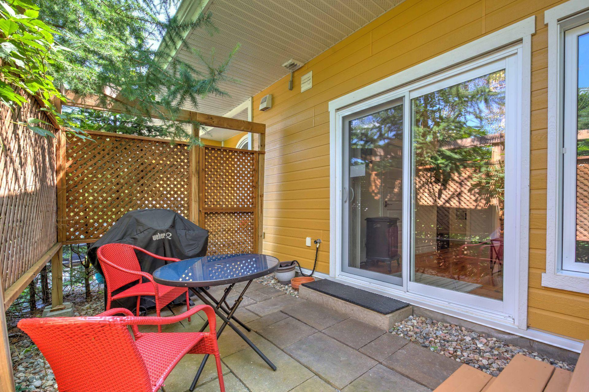 









21


Ch. Burnside

,
La Pêche,




QC
J0X3G0

