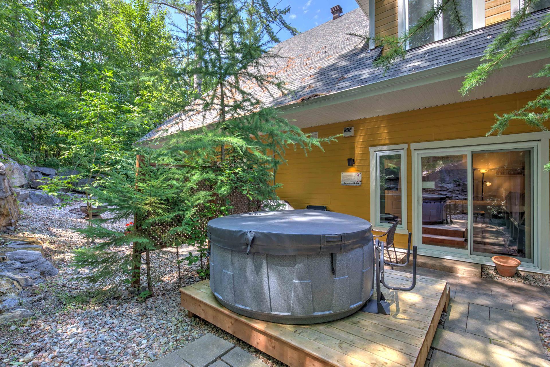 









21


Ch. Burnside

,
La Pêche,




QC
J0X3G0

