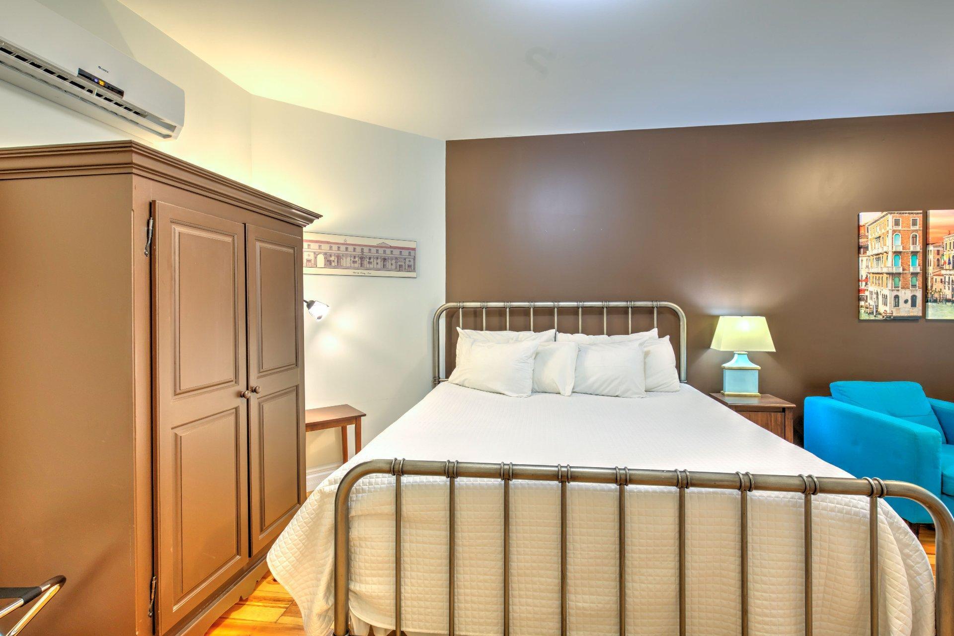 









21


Ch. Burnside

,
La Pêche,




QC
J0X3G0

