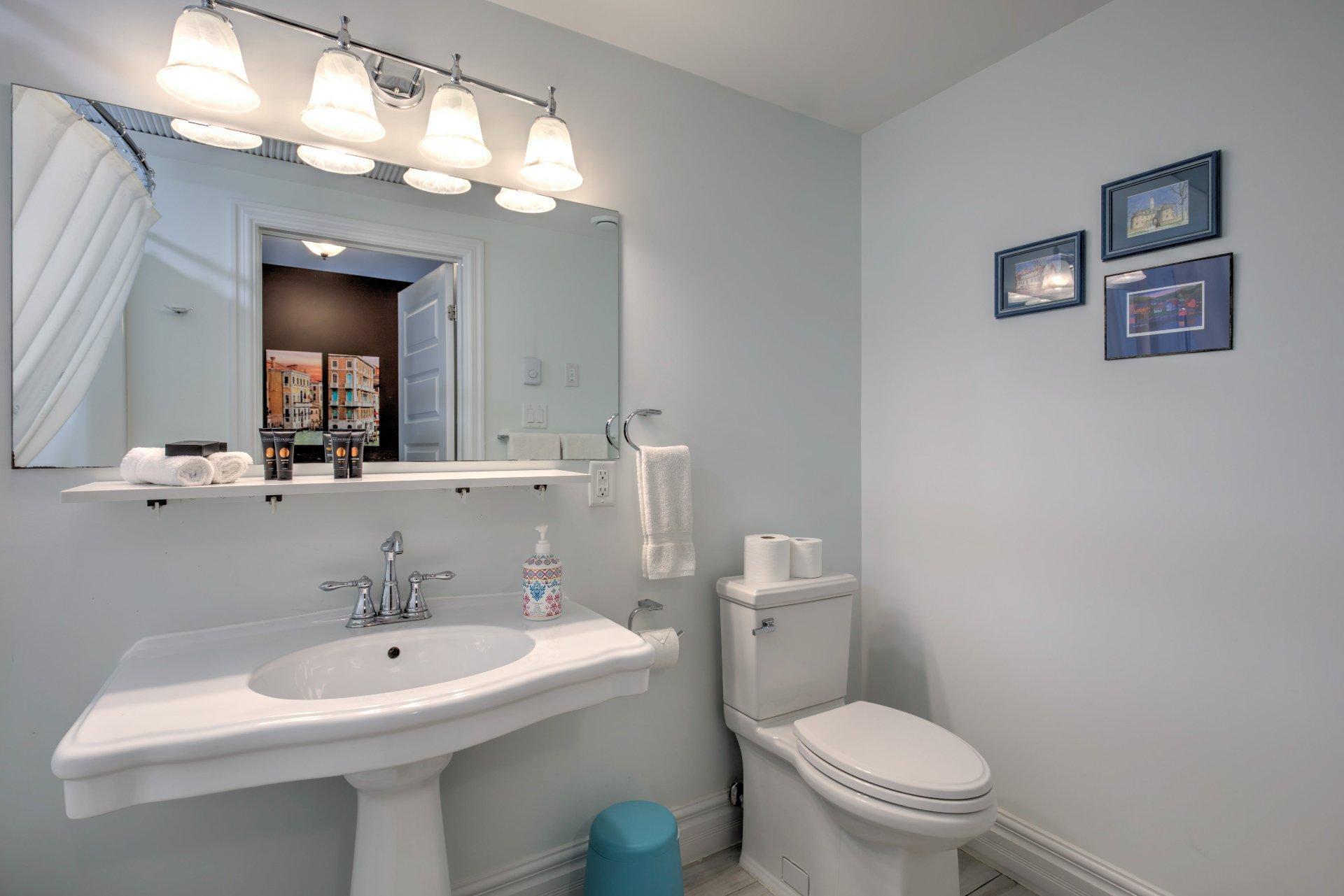 









21


Ch. Burnside

,
La Pêche,




QC
J0X3G0

