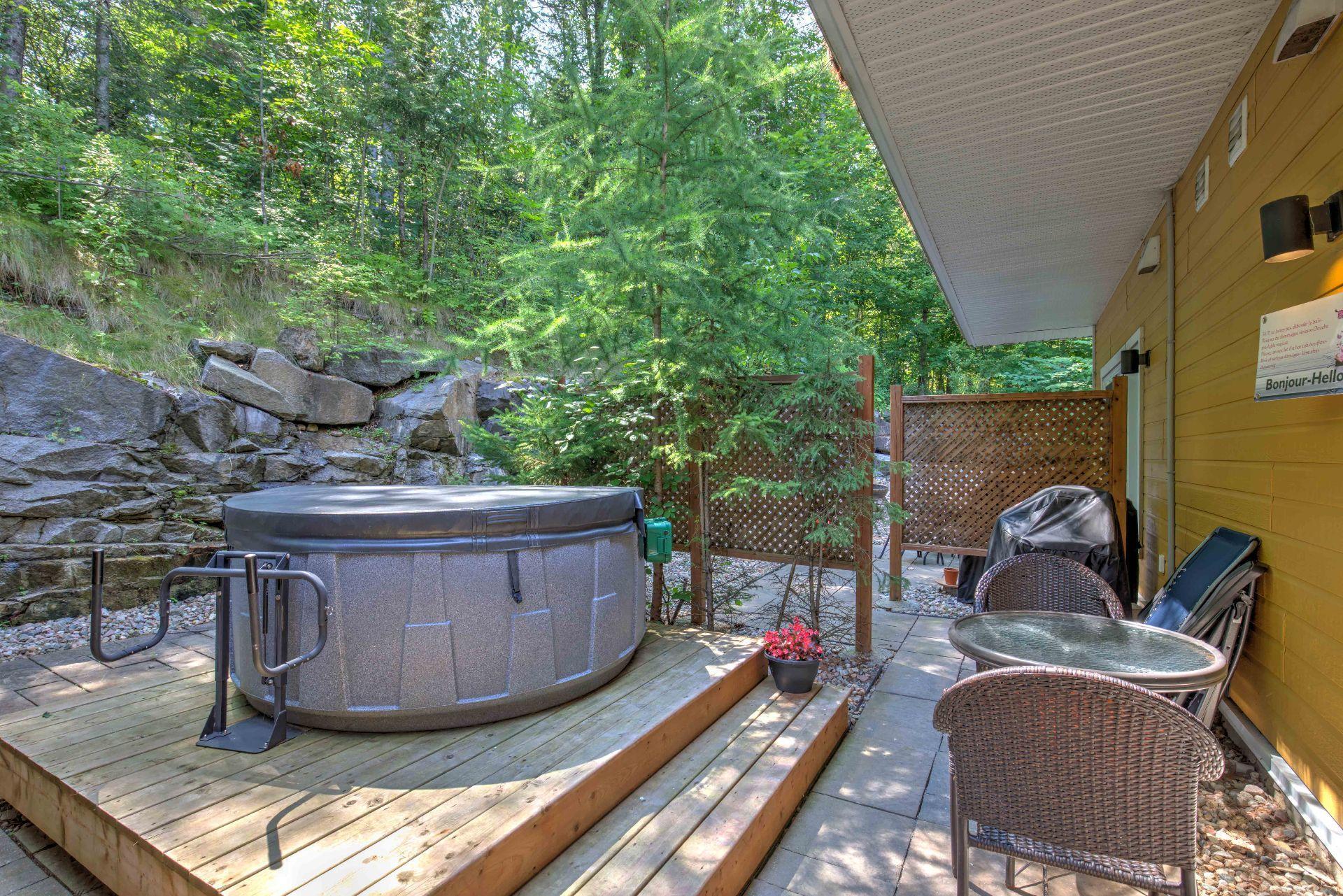 









21


Ch. Burnside

,
La Pêche,




QC
J0X3G0

