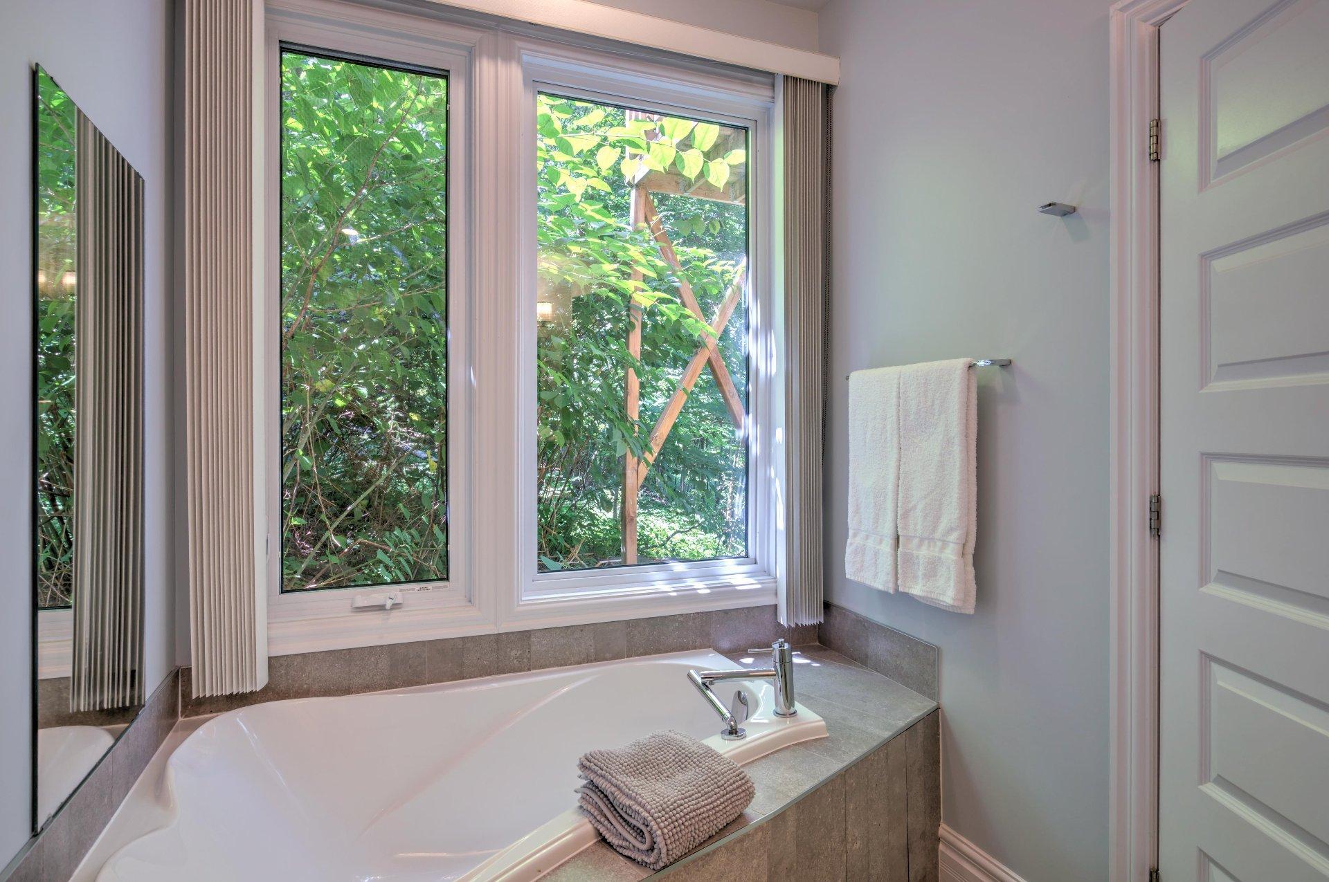 









21


Ch. Burnside

,
La Pêche,




QC
J0X3G0

