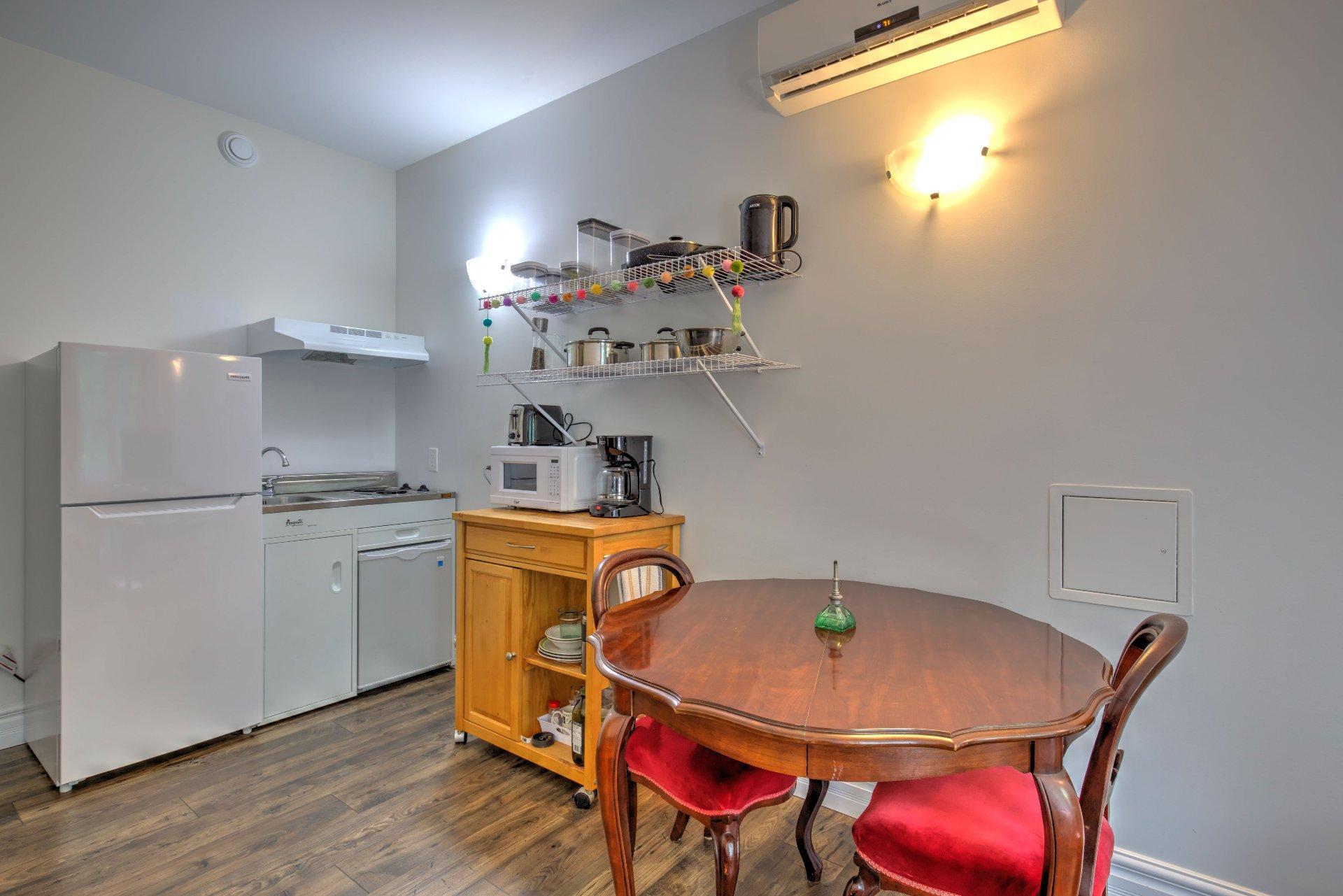 









21


Ch. Burnside

,
La Pêche,




QC
J0X3G0

