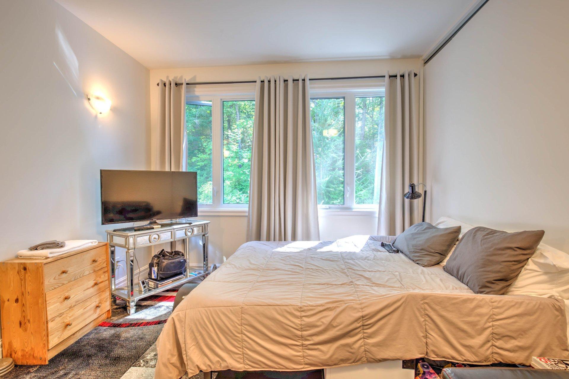 









21


Ch. Burnside

,
La Pêche,




QC
J0X3G0

