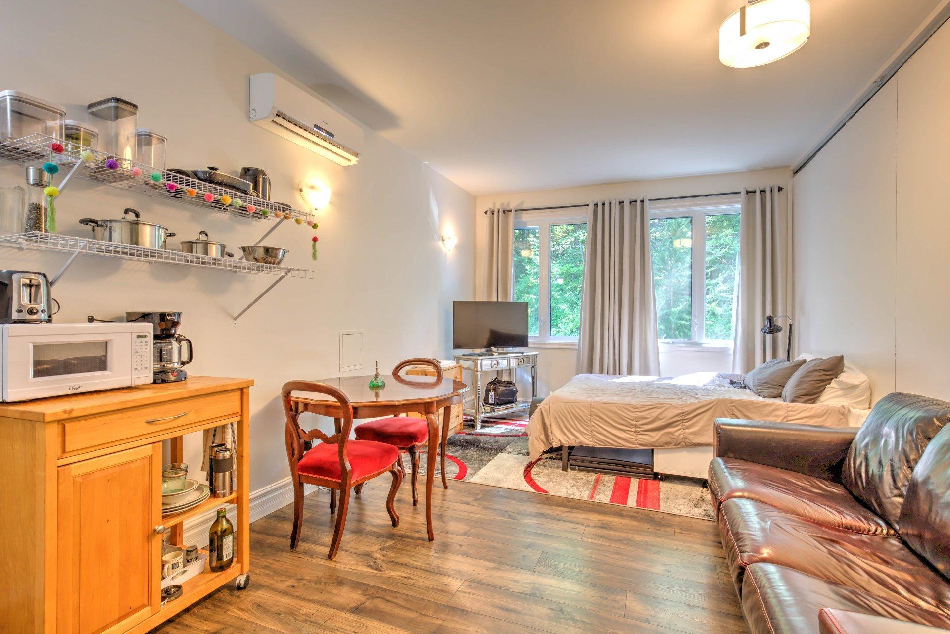 









21


Ch. Burnside

,
La Pêche,




QC
J0X3G0

