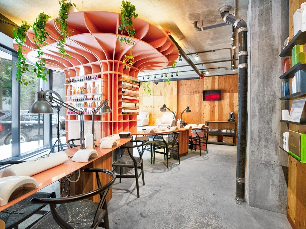 









168


Rue Ann

,
Montréal (Le Sud-Ouest),




QC
H3C2J8

