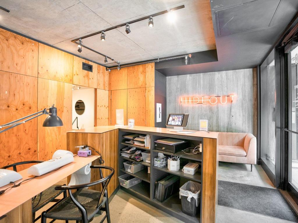 









168


Rue Ann

,
Montréal (Le Sud-Ouest),




QC
H3C2J8

