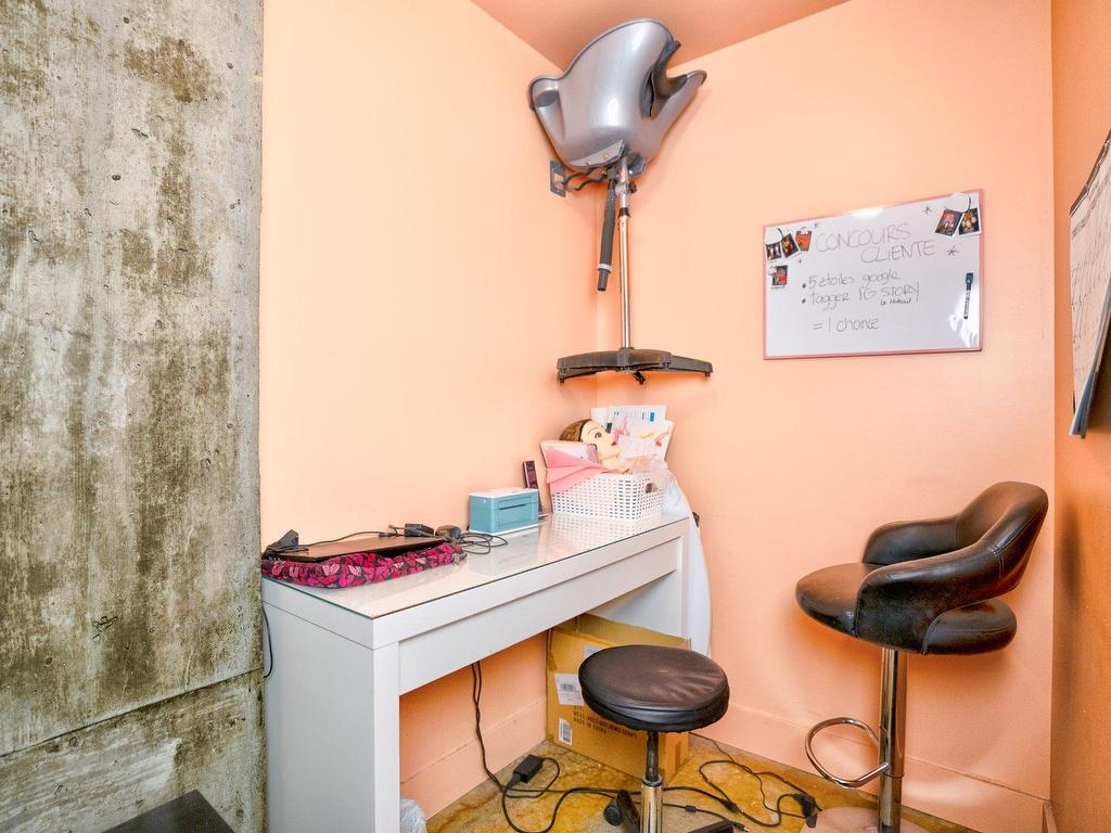 









168


Rue Ann

,
Montréal (Le Sud-Ouest),




QC
H3C2J8

