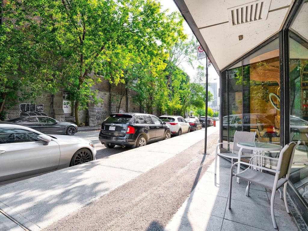 









168


Rue Ann

,
Montréal (Le Sud-Ouest),




QC
H3C2J8

