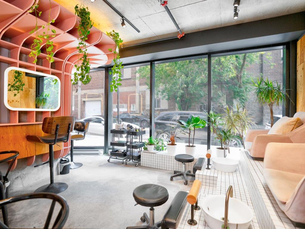 









168


Rue Ann

,
Montréal (Le Sud-Ouest),




QC
H3C2J8

