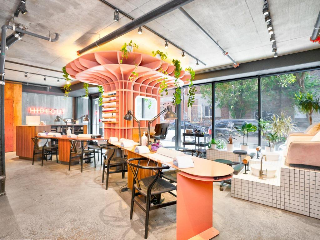 









168


Rue Ann

,
Montréal (Le Sud-Ouest),




QC
H3C2J8

