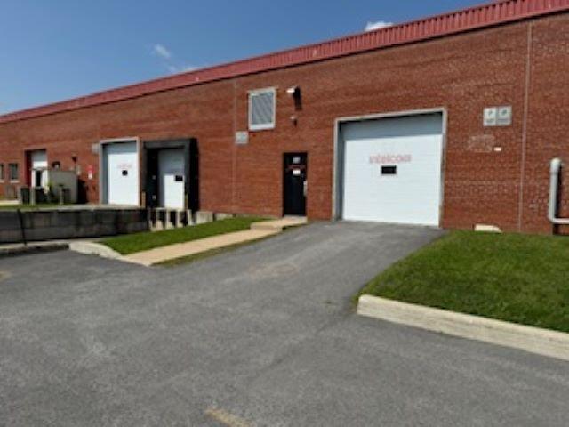 









600


Boul. Industriel

, E,
Saint-Jean-sur-Richelieu,




QC
J3B4S7

