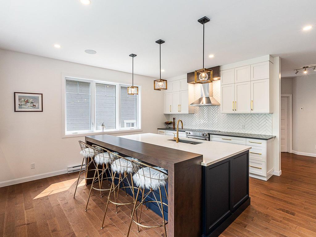 









4


Rue de la Rivière

,
Lac-Brome,




QC
J0E1R0

