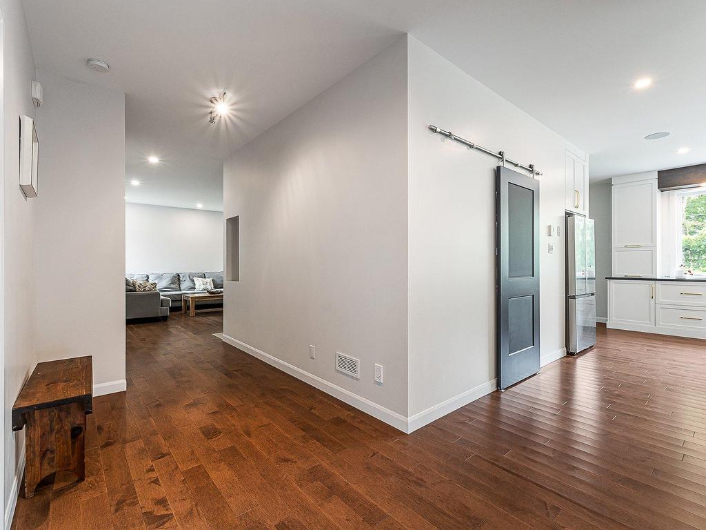 









4


Rue de la Rivière

,
Lac-Brome,




QC
J0E1R0

