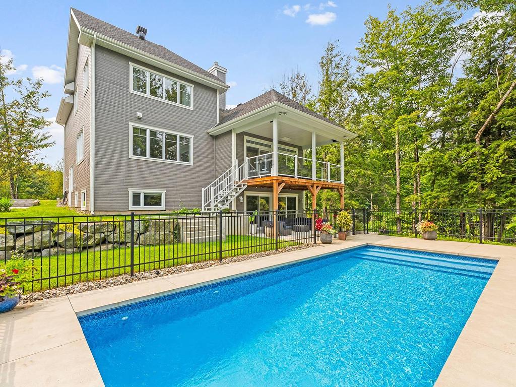









4


Rue de la Rivière

,
Lac-Brome,




QC
J0E1R0

