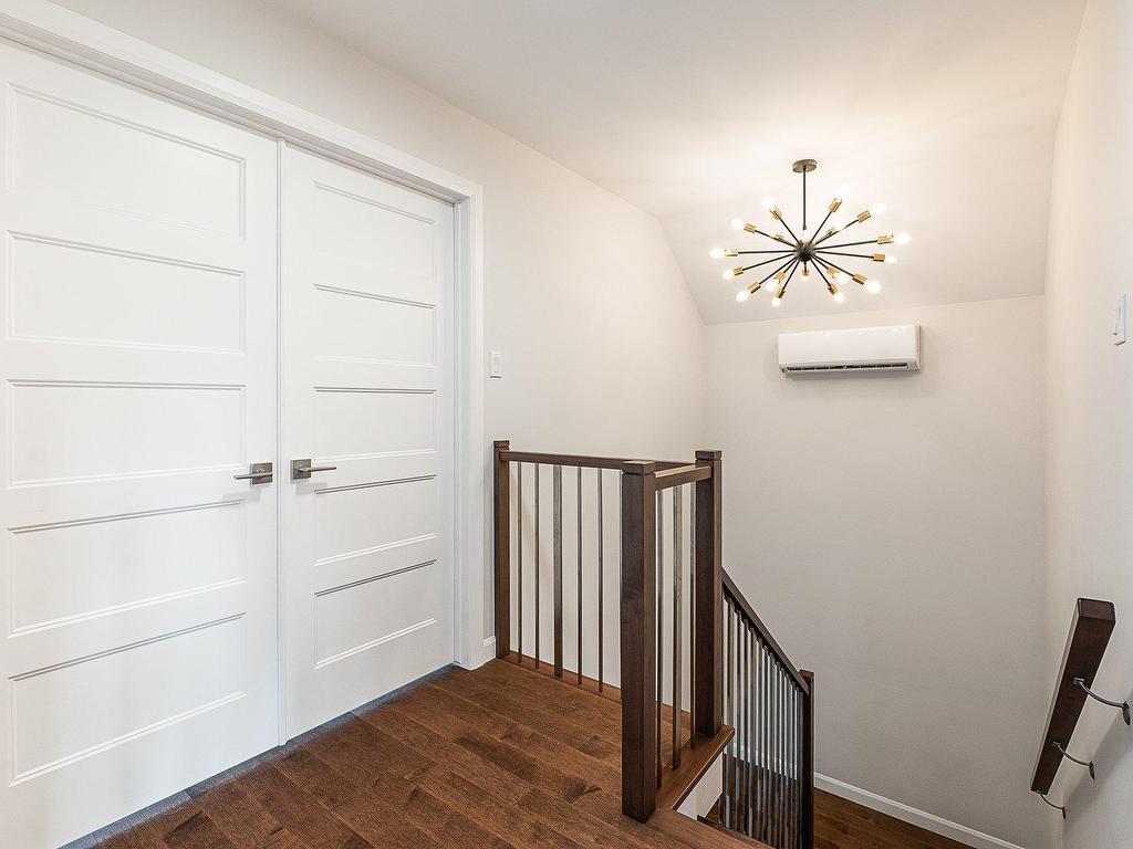 









4


Rue de la Rivière

,
Lac-Brome,




QC
J0E1R0

