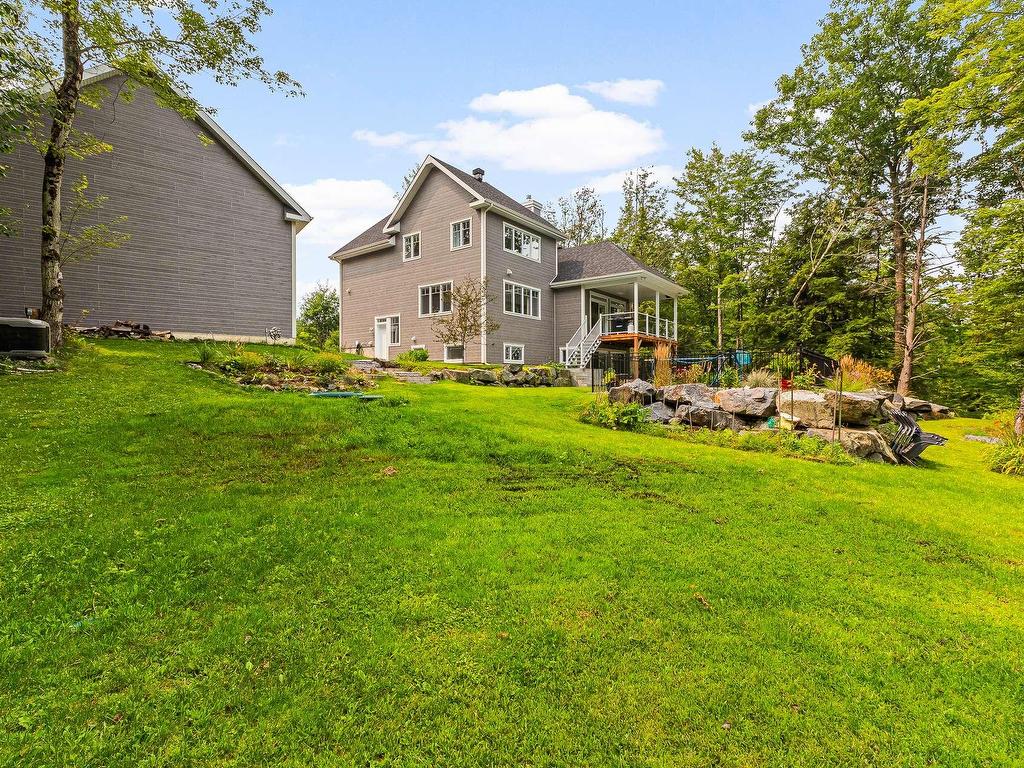 









4


Rue de la Rivière

,
Lac-Brome,




QC
J0E1R0


