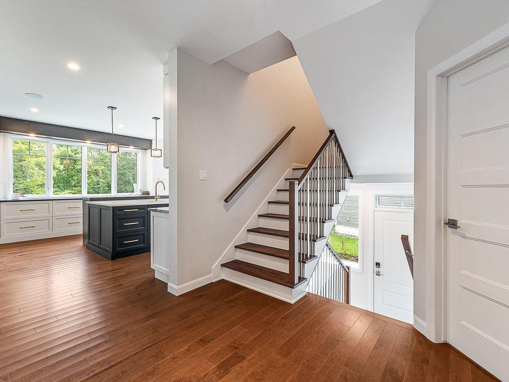 









4


Rue de la Rivière

,
Lac-Brome,




QC
J0E1R0

